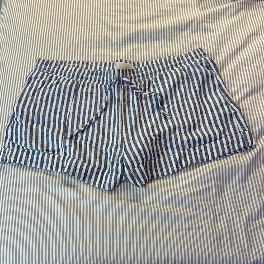 Universal Thread Navy and White Striped Drawstring Women's Shorts